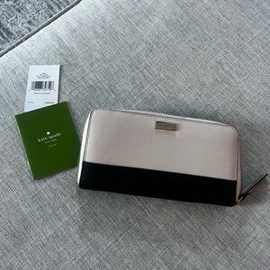 Kate Spade Two-Tone Black and Cream Wallet